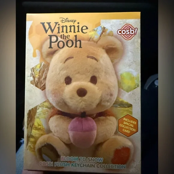 Disney Bloom To Snow Winnie the Pooh Pumpkin Plush Keychain - Picture 3 of 6